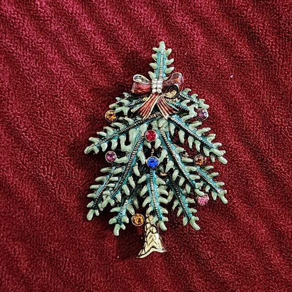 Avon Collectors 2004 1st Annual Enamel and Rhinestone Christmas Brooch Pin - Picture 1 of 3